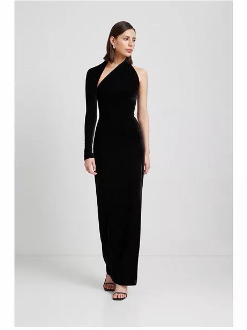 Black One-Shoulder Velvet Evening Dress